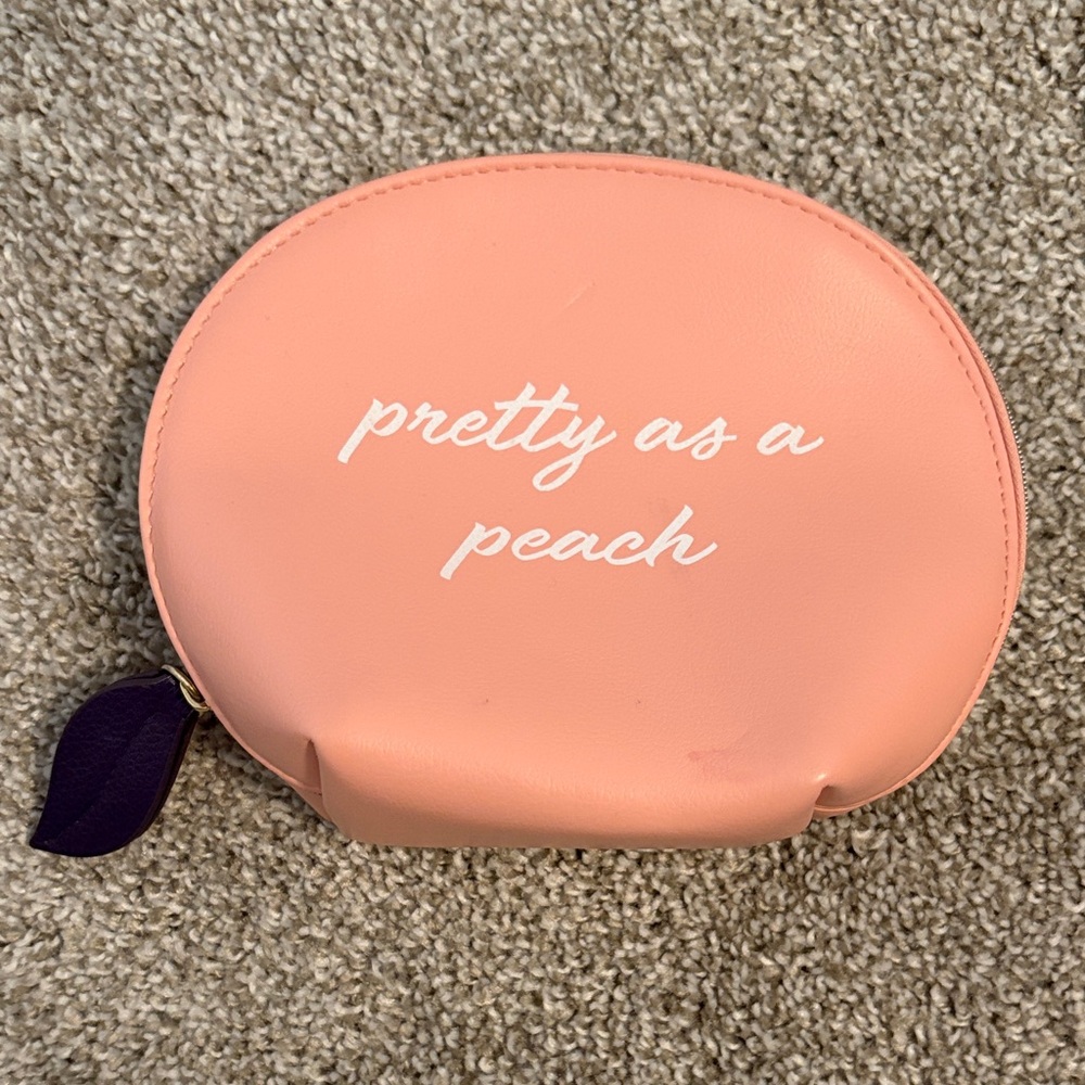 Pretty as a Peach Women's Bag